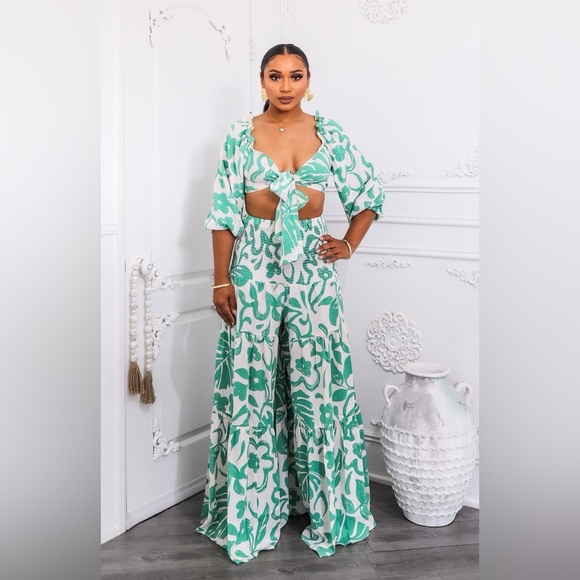 Floral Green and White pant set - Picture 6 of 7